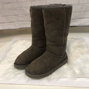 Ugg gray classic tall boots